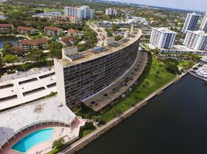 132 Lakeshore Drive 718, North Palm Beach FL 33408