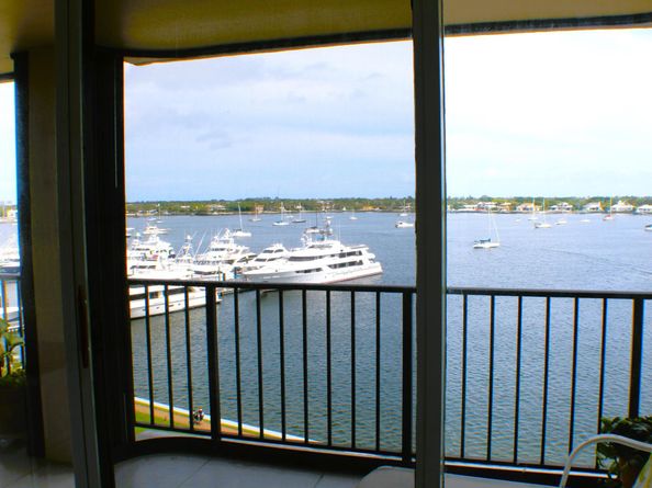 132 Lakeshore Drive 718, North Palm Beach FL 33408
