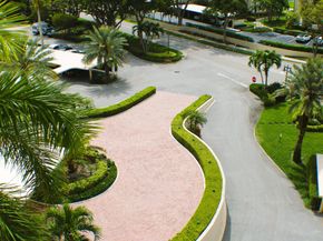 132 Lakeshore Drive 718, North Palm Beach FL 33408