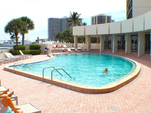132 Lakeshore Drive 718, North Palm Beach FL 33408