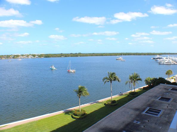132 Lakeshore Drive 718, North Palm Beach FL 33408