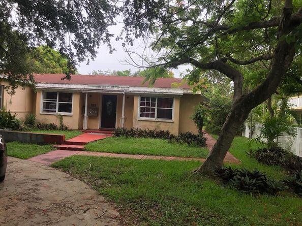 1922 Jefferson St, Hollywood FL 33020