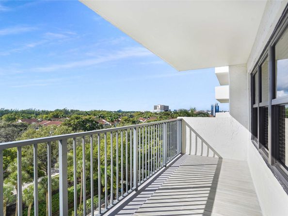 3200 Port Royale Dr N 705, Fort Lauderdale FL 33308