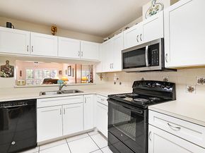 405 Harbour Pointe Way, Greenacres FL 33413
