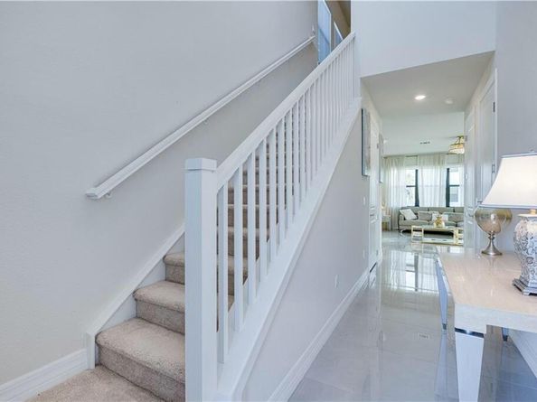 2384 Primrose Place, Oakland Park FL 33309