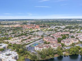 2871 Somerset Dr 414, Lauderdale Lakes FL 33311