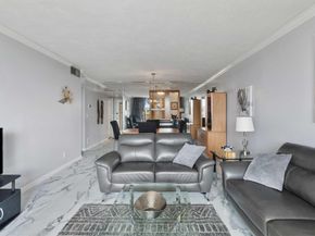 2871 Somerset Dr 414, Lauderdale Lakes FL 33311
