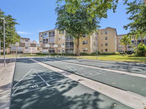 2871 Somerset Dr 414, Lauderdale Lakes FL 33311