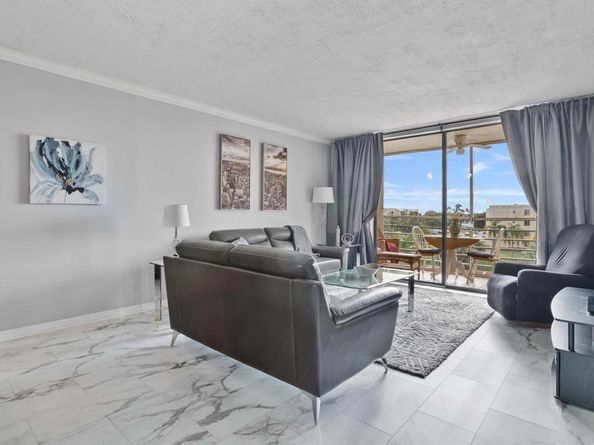 2871 Somerset Dr 414, Lauderdale Lakes FL 33311