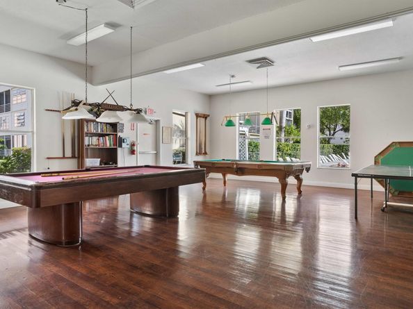 2871 Somerset Dr 414, Lauderdale Lakes FL 33311