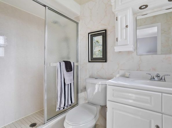 2871 Somerset Dr 414, Lauderdale Lakes FL 33311