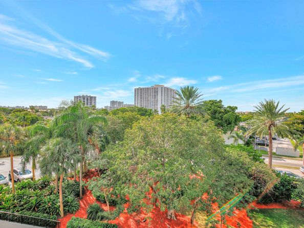 600 Parkview Drive 509, Hallandale Beach FL 33009