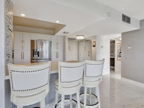 600 Parkview Drive 509, Hallandale Beach FL 33009
