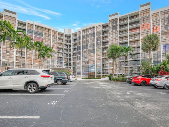 600 Parkview Drive 509, Hallandale Beach FL 33009