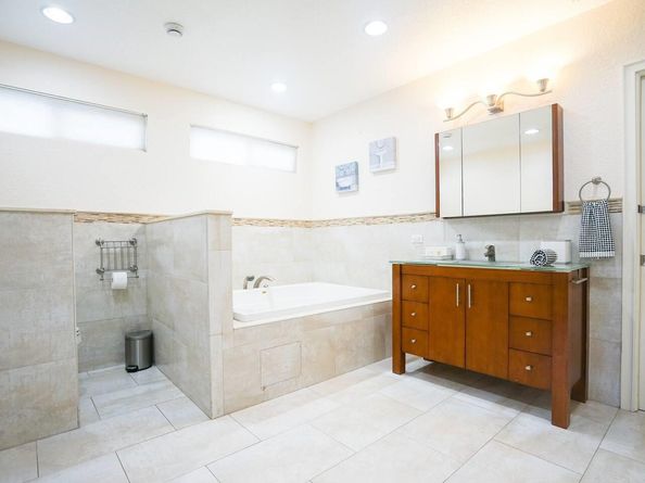 3150 Calle Largo Dr, Hollywood FL 33021