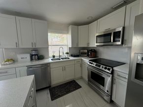 4041 NW 93rd Ave, Sunrise FL 33351
