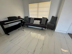 4041 NW 93rd Ave, Sunrise FL 33351