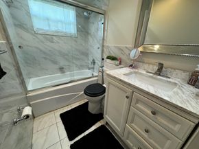 4041 NW 93rd Ave, Sunrise FL 33351