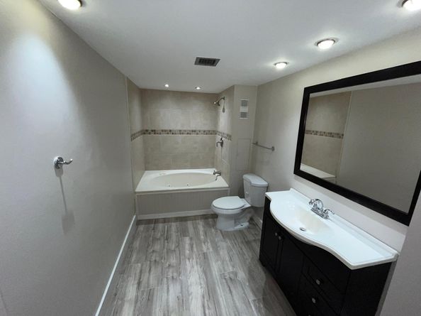 6300 NW 2nd Ave 206, Boca Raton FL 33487