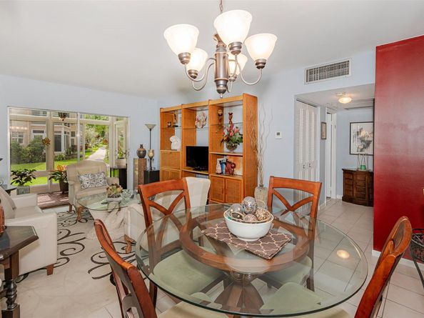 3430 NW 52nd Ave 102, Lauderdale Lakes FL 33319