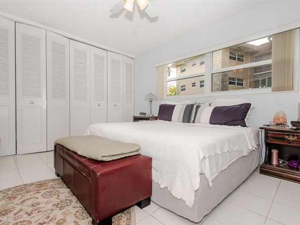 3430 NW 52nd Ave 102, Lauderdale Lakes FL 33319