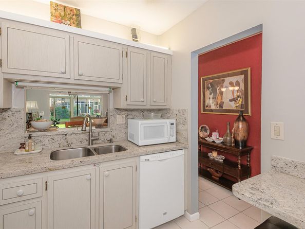 3430 NW 52nd Ave 102, Lauderdale Lakes FL 33319