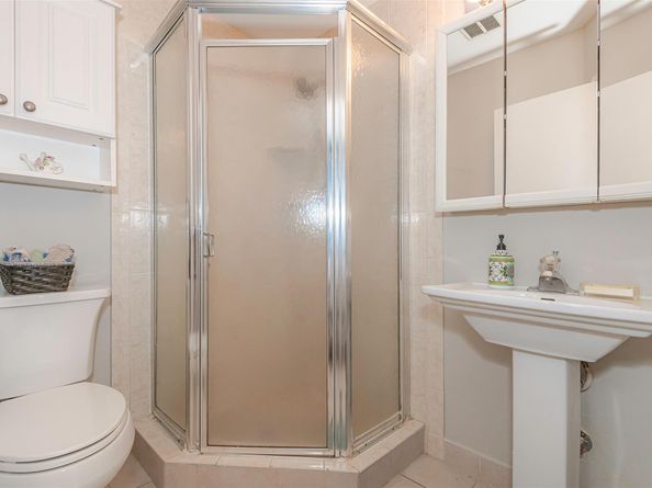 3430 NW 52nd Ave 102, Lauderdale Lakes FL 33319