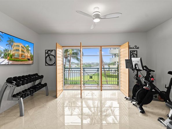 1228 Hillsboro Mile 206, Hillsboro Beach FL 33062