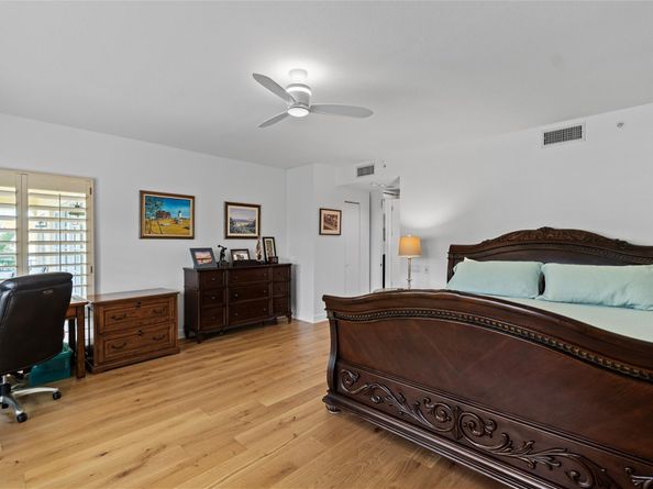 1228 Hillsboro Mile 206, Hillsboro Beach FL 33062