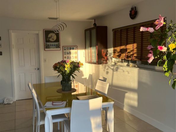 380 SE 12th Ave, Pompano Beach FL 33060