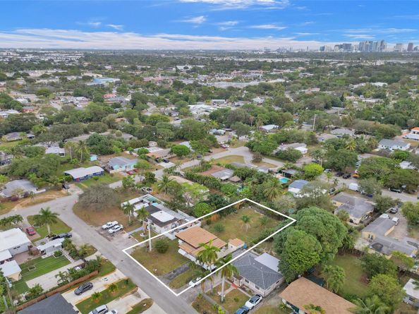 1464 SW 29th Ave, Fort Lauderdale FL 33312