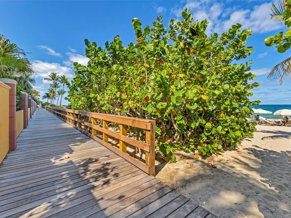 2110 N Ocean Blvd 22A, Fort Lauderdale FL 33305