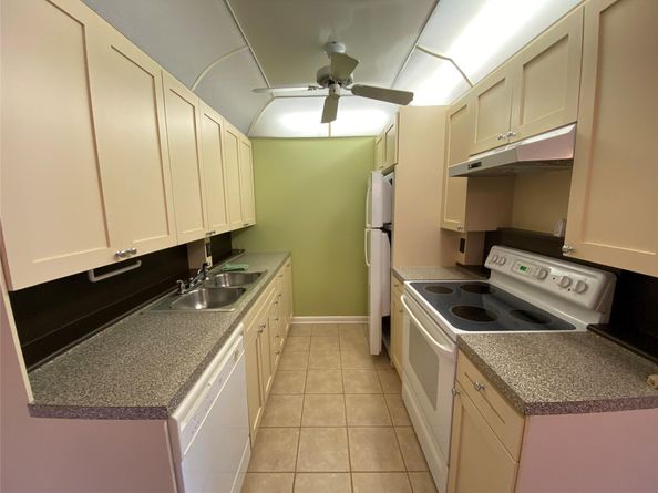 1026 Cambridge B 1026, Deerfield Beach FL 33442