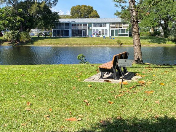 1026 Cambridge B 1026, Deerfield Beach FL 33442