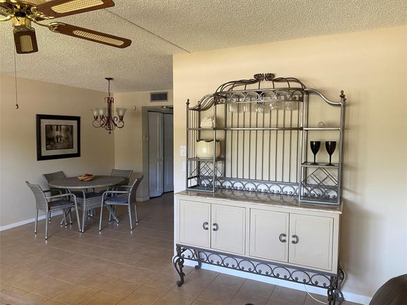 1026 Cambridge B 1026, Deerfield Beach FL 33442