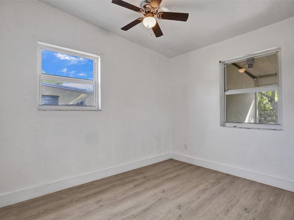 1632 Lauderdale Manor Dr, Fort Lauderdale FL 33311