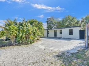 1632 Lauderdale Manor Dr, Fort Lauderdale FL 33311