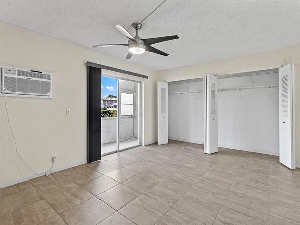 79 Camden D, West Palm Beach FL 33417