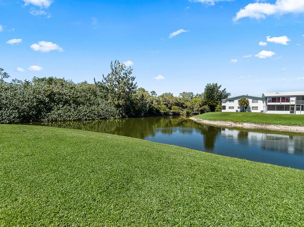 79 Camden D, West Palm Beach FL 33417