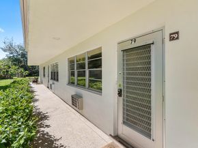 79 Camden D, West Palm Beach FL 33417