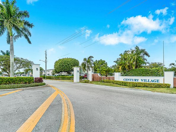 79 Camden D, West Palm Beach FL 33417