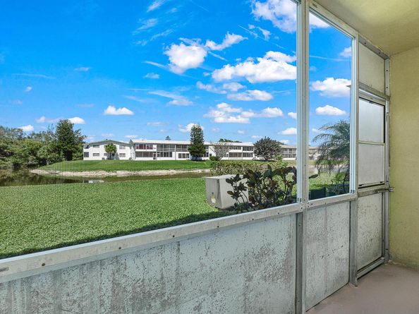 79 Camden D, West Palm Beach FL 33417