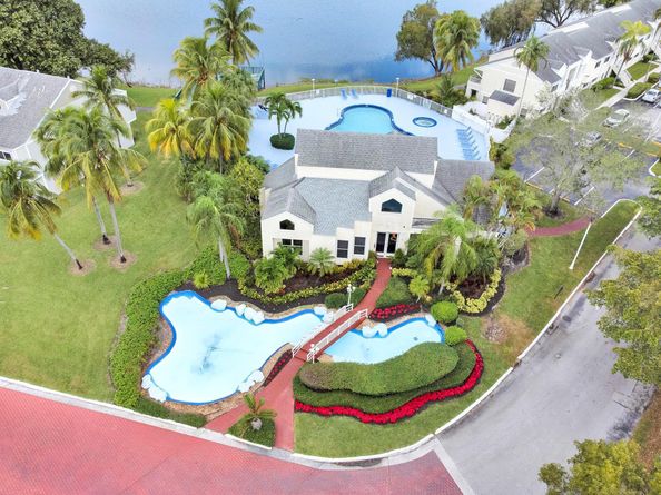 3413 NW 44th St 205, Lauderdale Lakes FL 33309