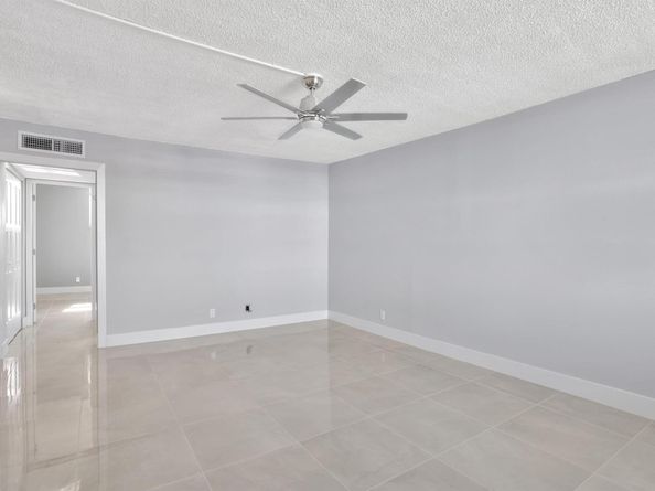 2400 NE 10th Street 506, Pompano Beach FL 33062