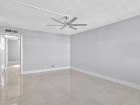 2400 NE 10th Street 506, Pompano Beach FL 33062