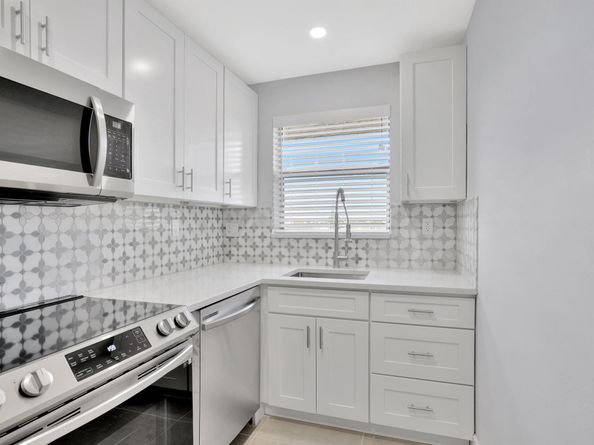 2400 NE 10th Street 506, Pompano Beach FL 33062