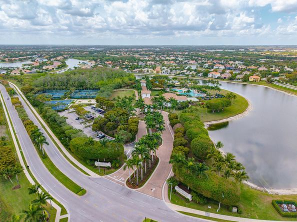 2622 Danforth Terrace, Wellington FL 33414