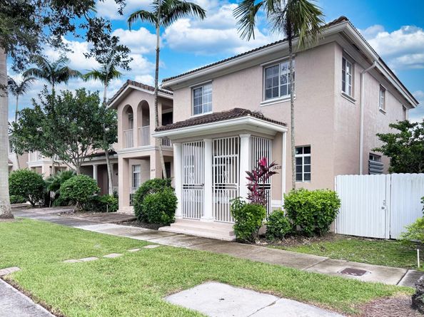 14218 SW 272nd St 1, Homestead FL 33032