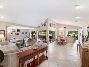 5629 Lakeview Mews Court, Boynton Beach FL 33437