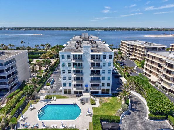 3230 S Ocean Boulevard C105, Palm Beach FL 33480